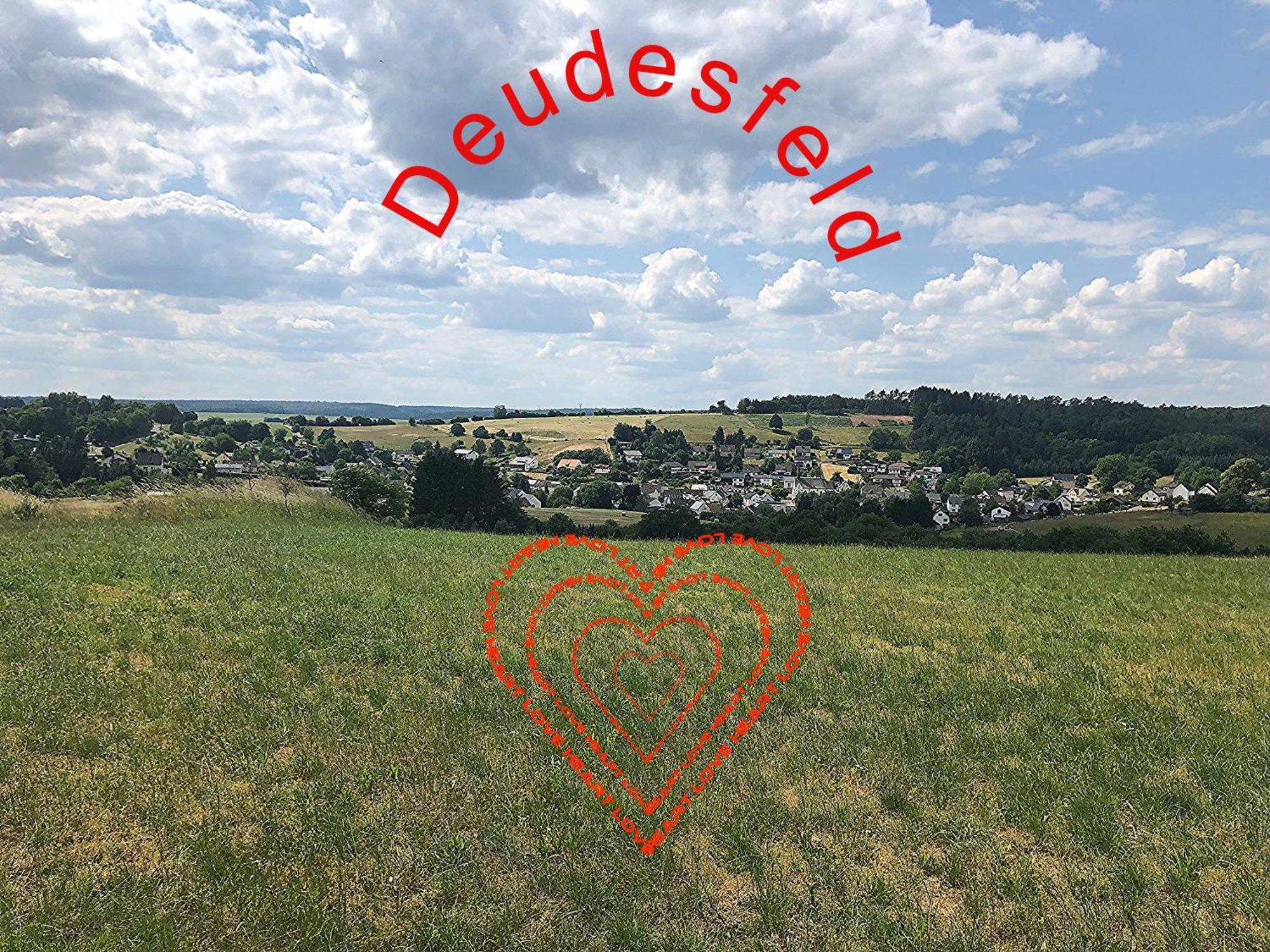 Pension Zur Quelle Deudesfeld Esterno foto